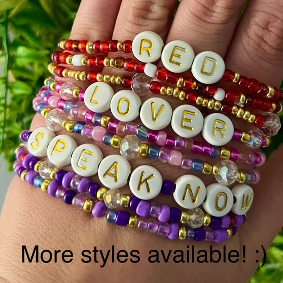 Lover beaded Taylor Swift Bracelet set - Picture 4 of 4